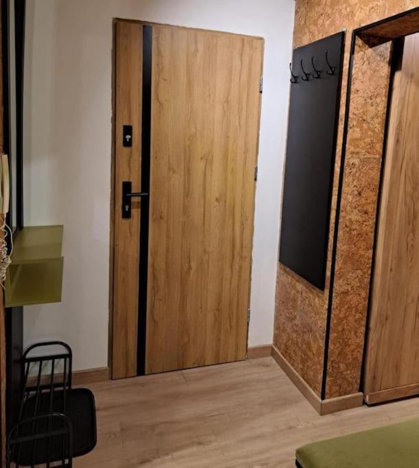 Green Apartament 21 오시비엥침 외부 사진
